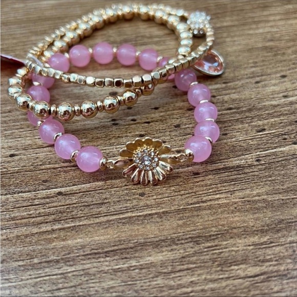 Lilly Pulitzer, Mandevilla baby, new with tags earrings - Picture 5 of 5